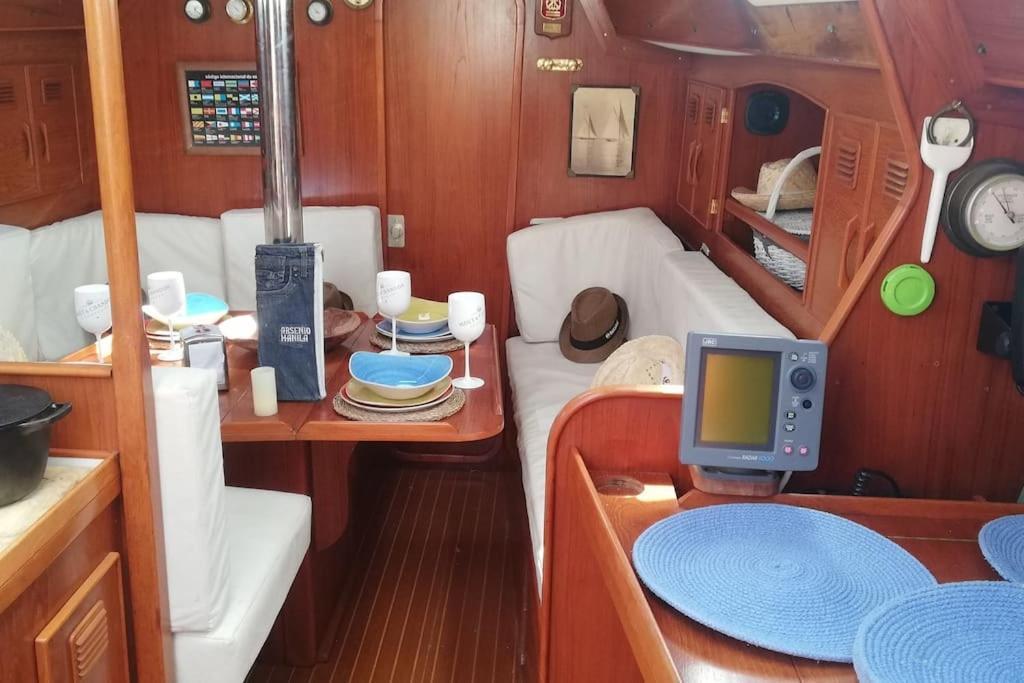 Boat-Apartamento Flotante Cadiz.. La Juanita Arroyo Extérieur photo